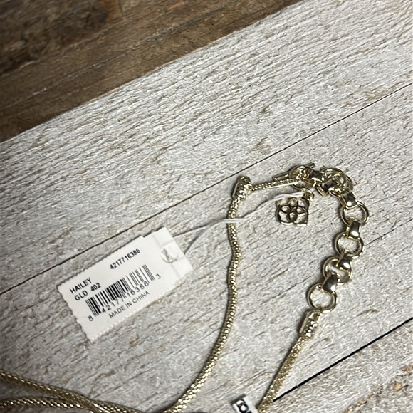 Kendra Scott nwt Hailey energetic blue vivid dye aqua howlite charm necklace - Picture 5 of 6